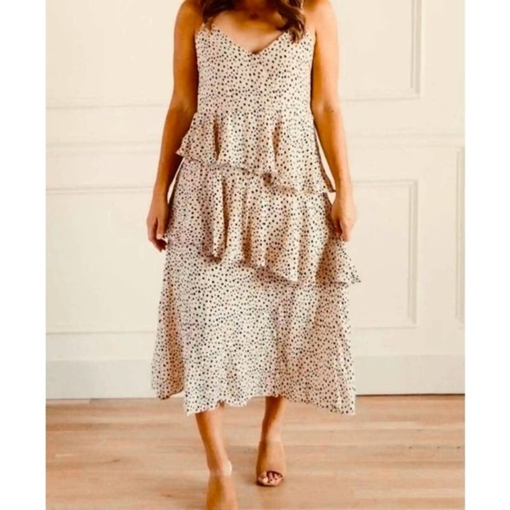 NWT Mystree tan with black‎ dots sleeveless print tiered midi dress small